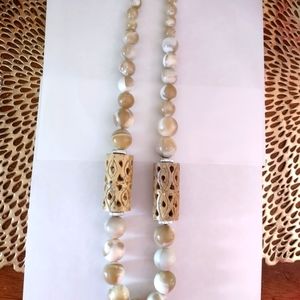 Beautiful vintage necklace plastic and bone